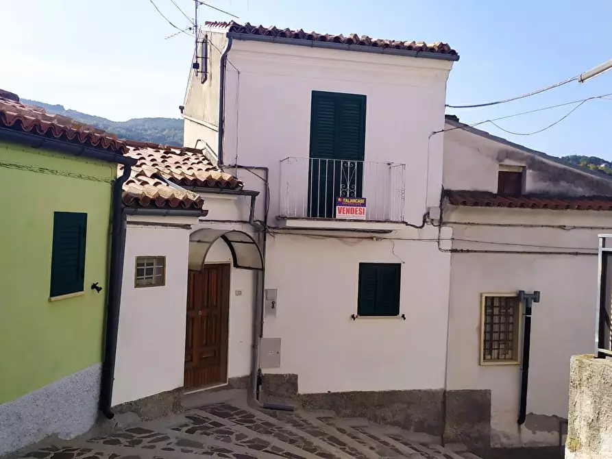 Immagine 1 di Casa indipendente in vendita  in Scesa Castello a Manoppello