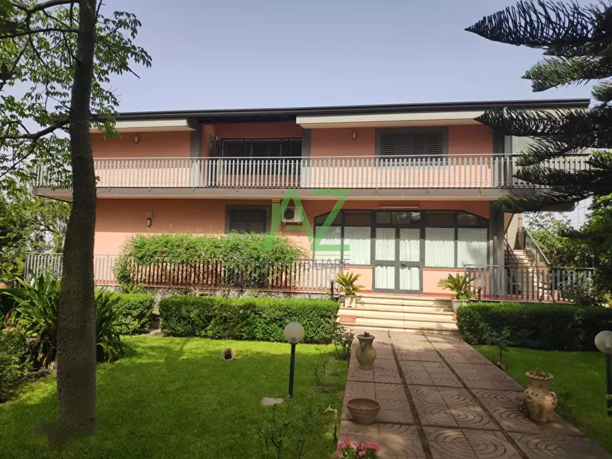 Immagine 1 di Casa indipendente in vendita  in Via Don Bosco a Camporotondo Etneo