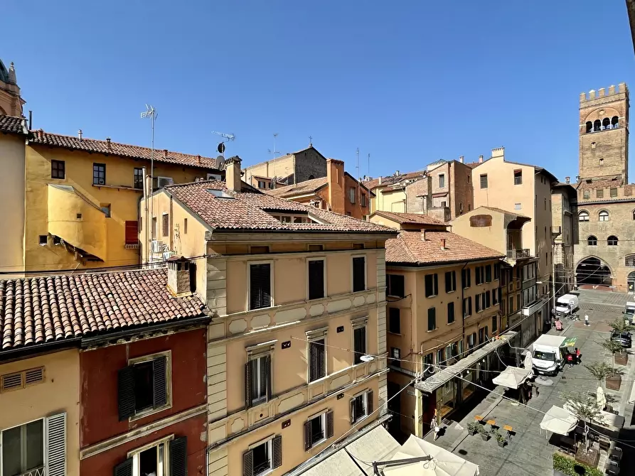Immagine 1 di Appartamento in vendita  in Via Degli Artieri a Bologna