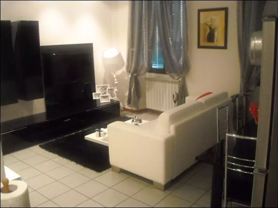 Immagine 1 di Appartamento in vendita  a Pescia