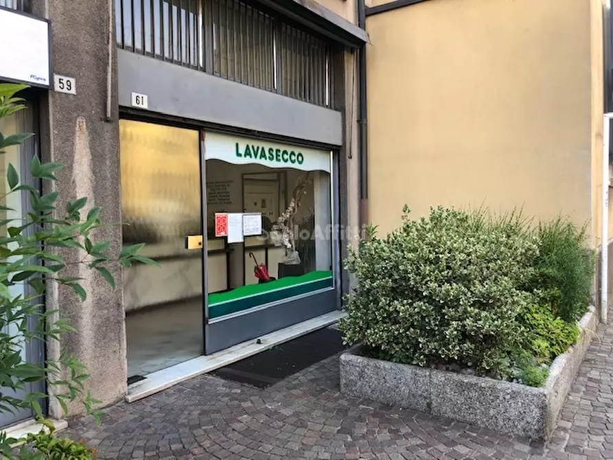 Immagine 1 di Negozio in affitto  in Corso Milano a Senago