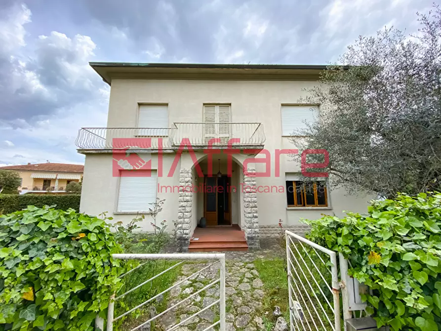 Immagine 1 di Villa in vendita  in Via Cesare Battisti a Ponte Buggianese