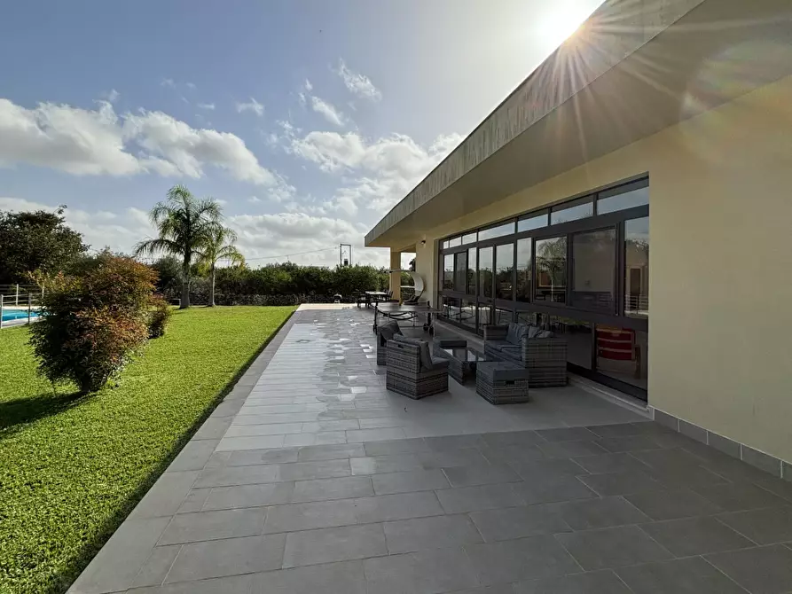 Immagine 1 di Villa in vendita  in SP52 a Floridia