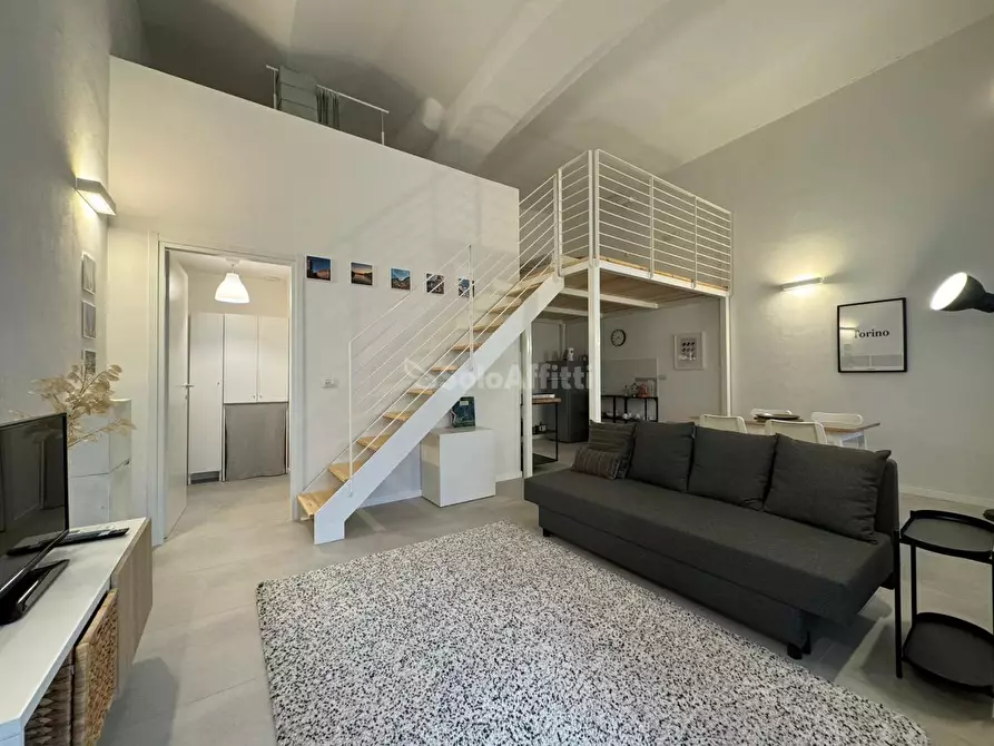 Immagine 1 di Appartamento in affitto  in Via Gioachino Rossini a Torino