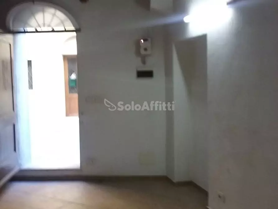 Immagine 1 di Laboratorio in affitto  in Via Mascagni a Siena