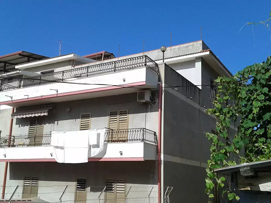 Immagine 1 di Appartamento in vendita  in via Monte San Michele a Bova Marina