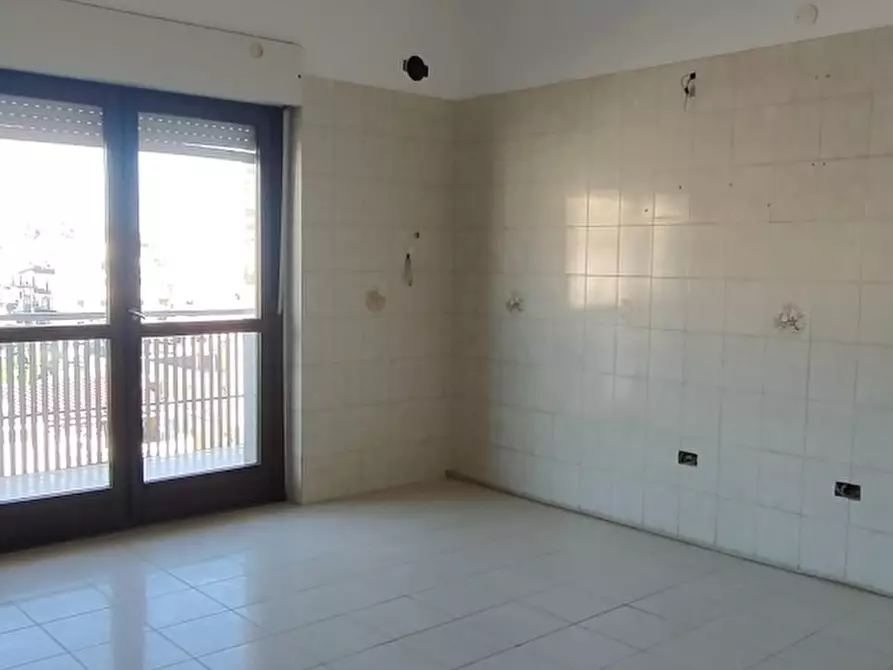Immagine 1 di Appartamento in vendita  in ViA DEI SALESIANI a Bova Marina