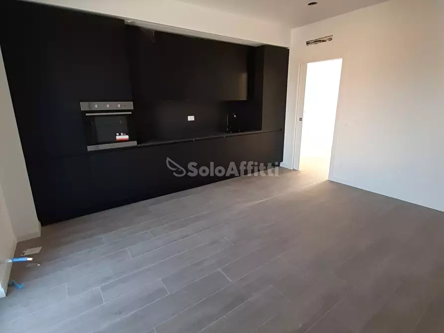 Immagine 1 di Appartamento in affitto  in Via Redipuglia a Brescia