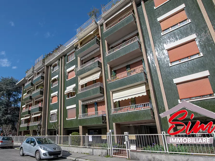 Immagine 1 di Appartamento in vendita  in Via Lorenzo Magalotti a Novara