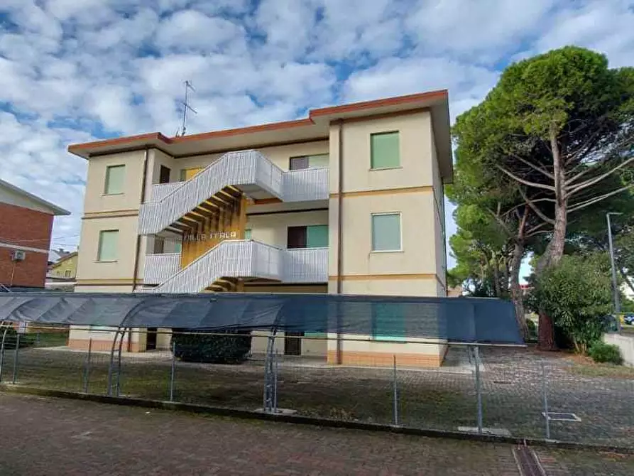Immagine 1 di Appartamento in vendita  in Via Pusteria a Lignano Sabbiadoro