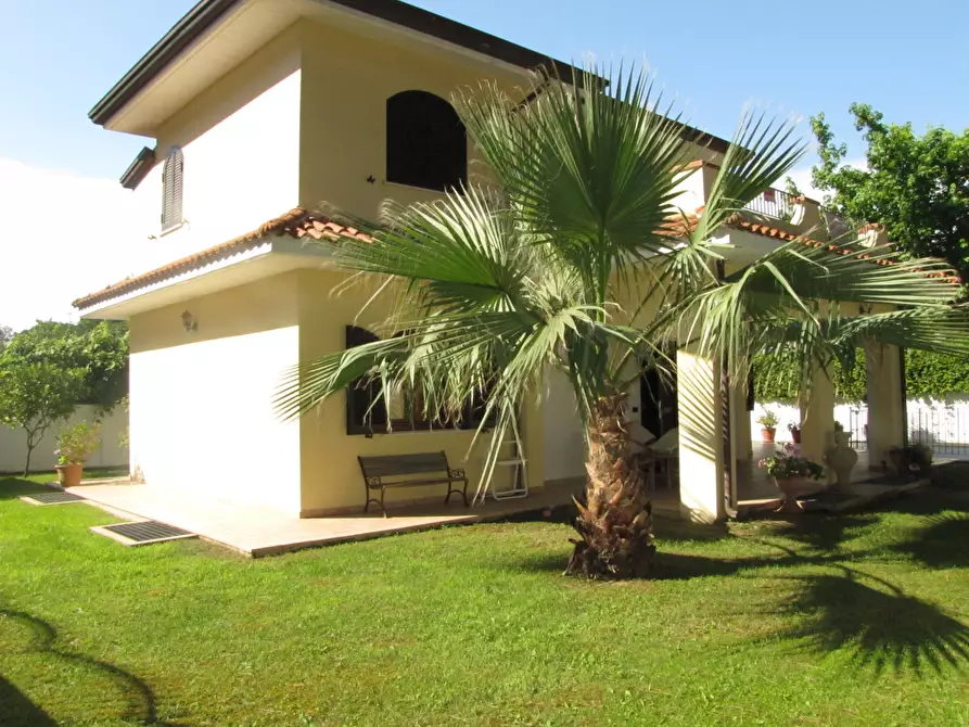 Immagine 1 di Villa in vendita  in Strada Provinciale 87 a San Felice Circeo