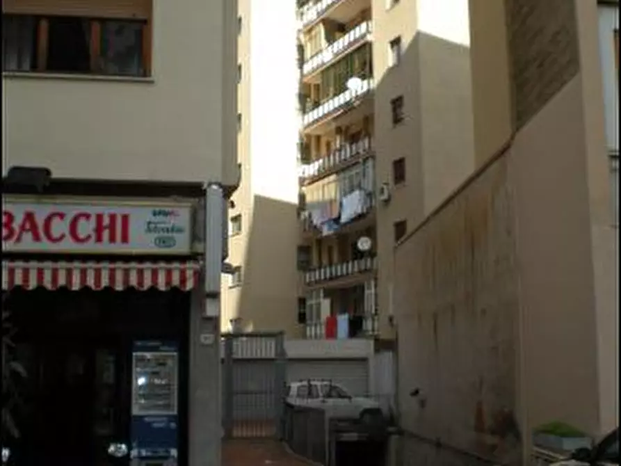 Immagine 1 di Locale commerciale in vendita  in Via Aquileia a Palermo