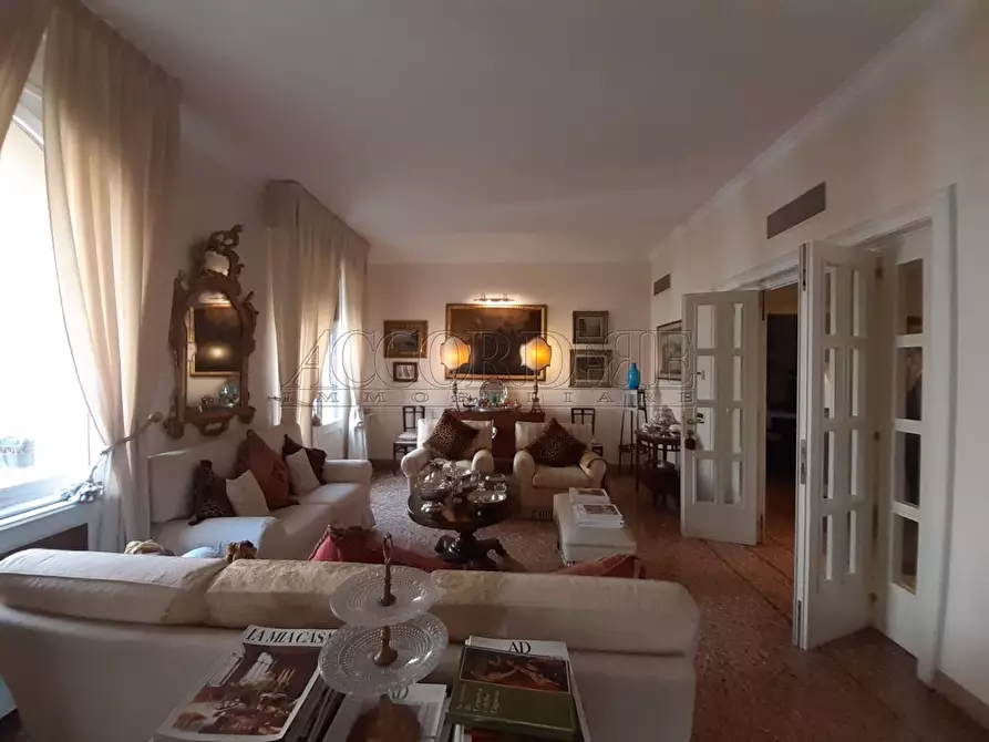 Immagine 1 di Appartamento in vendita  in via S. Lucia a Padova