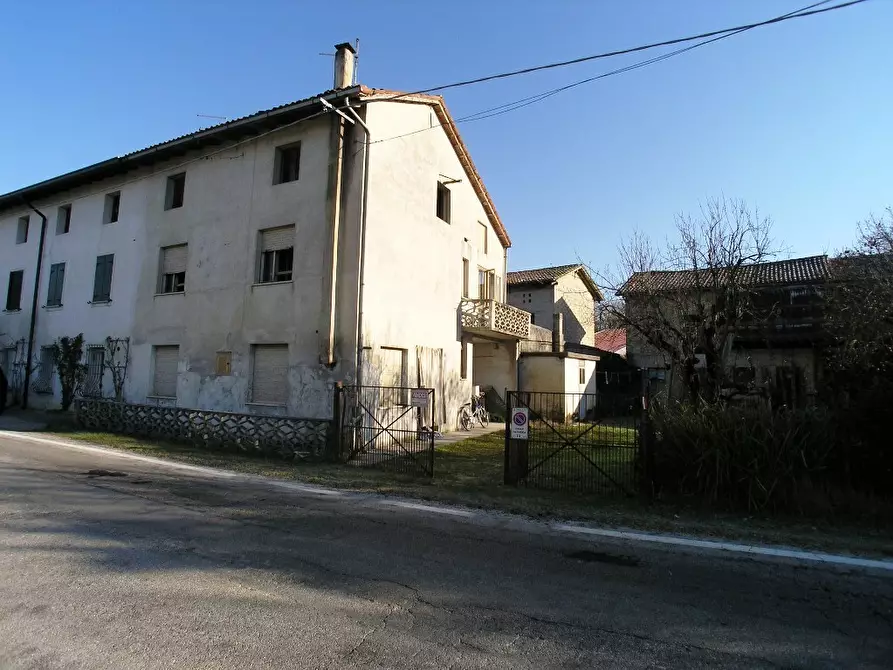 Immagine 1 di Casa indipendente in vendita  a Rivignano Teor