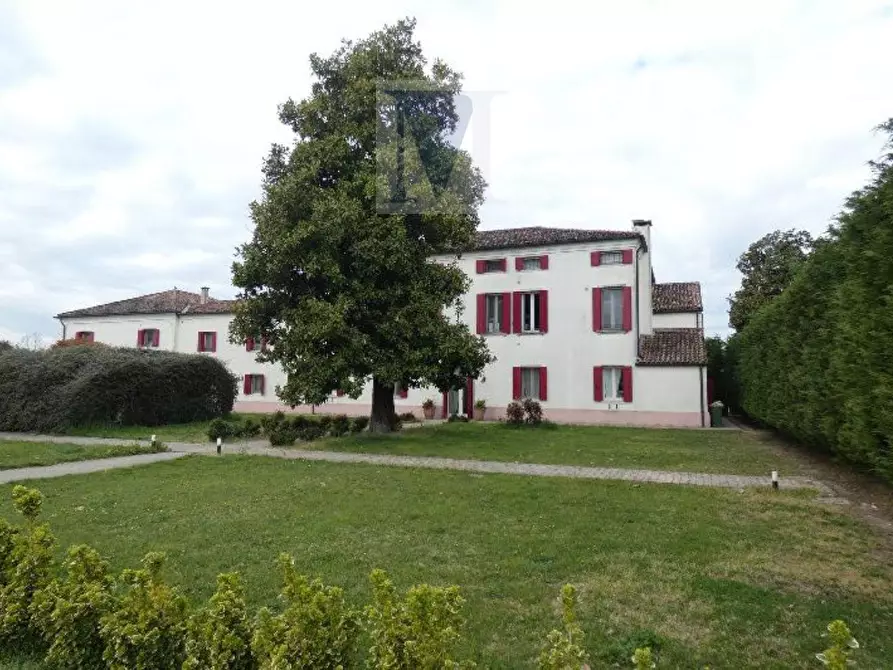 Immagine 1 di Villa in vendita  a Mestrino