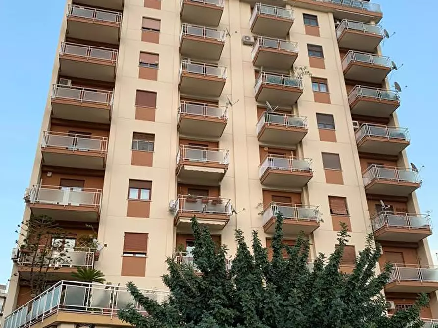 Immagine 1 di Appartamento in vendita  in Viale Strasburgo a Palermo