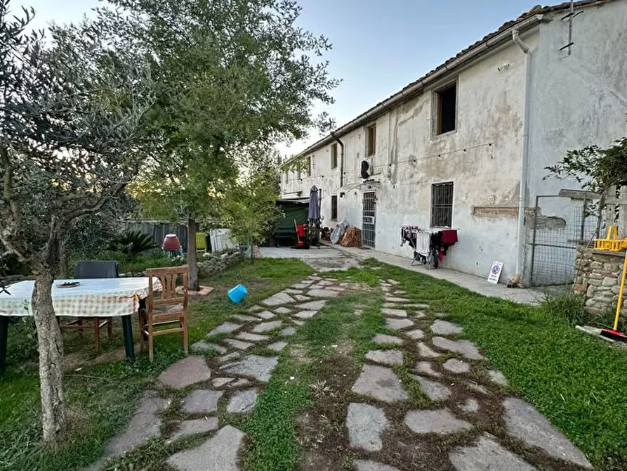 Immagine 1 di Casa indipendente in vendita  a Agliana