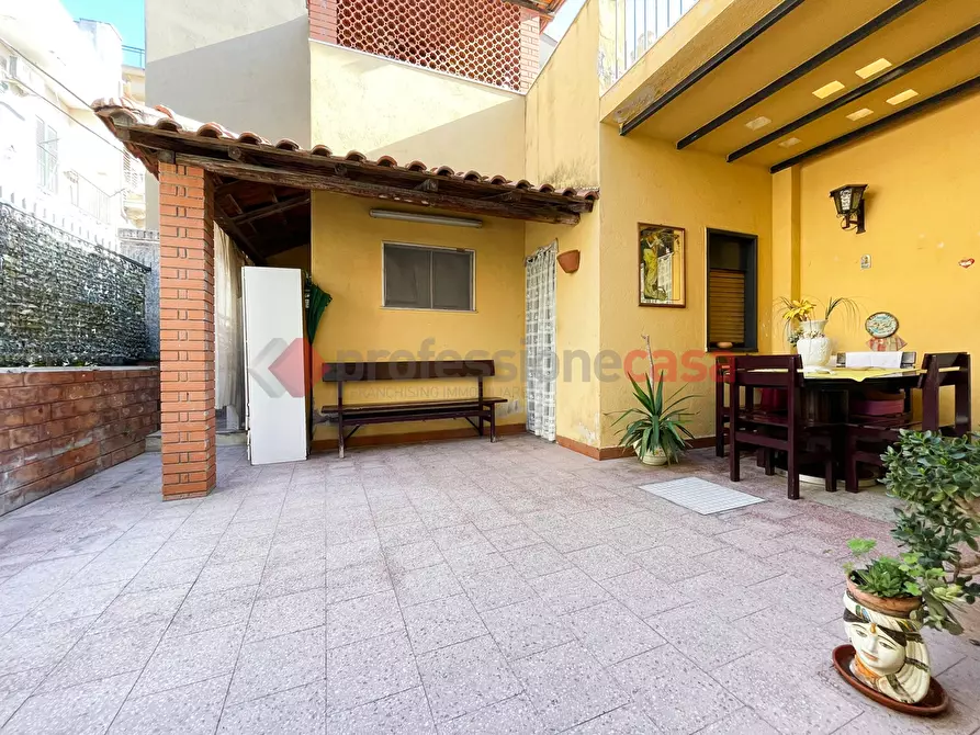 Immagine 1 di Casa indipendente in vendita  in Via Valverde a Aci Castello
