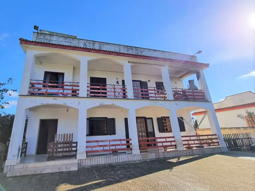 Immagine 1 di Villa in vendita  in Via Carrino a Taranto