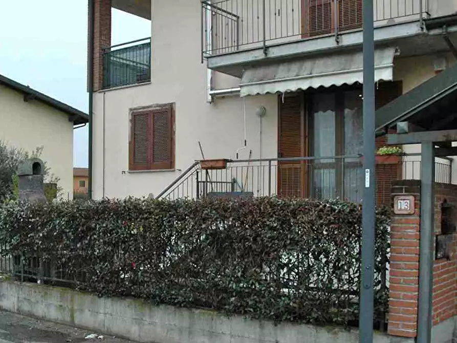 Immagine 1 di Appartamento in vendita  in Via Dante Alighieri a Albuzzano
