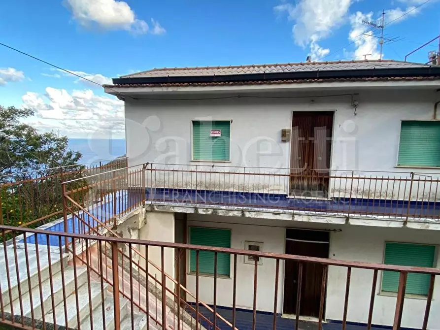 Immagine 1 di Casa indipendente in vendita  in Via GIOIOSA MAREA - CDA CIRENI- a Gioiosa Marea
