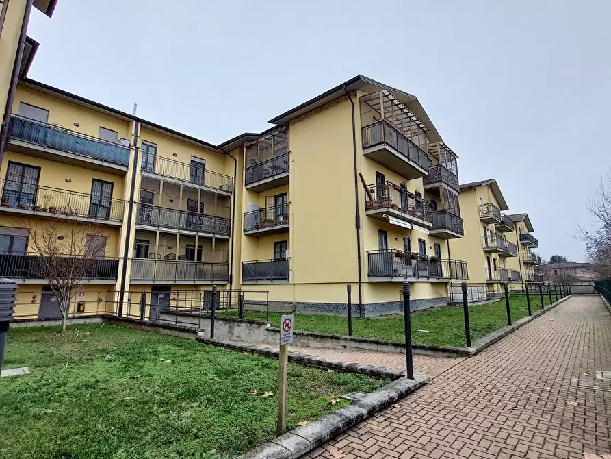 Immagine 1 di Appartamento in vendita  in Via LEOPOLDO MANENTI a Vidigulfo