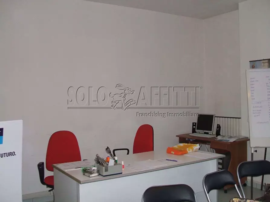 Immagine 1 di Ufficio in affitto  a Arezzo