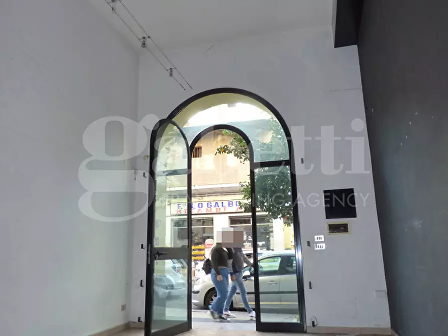 Immagine 1 di Negozio in vendita  in Corso Butera a Bagheria