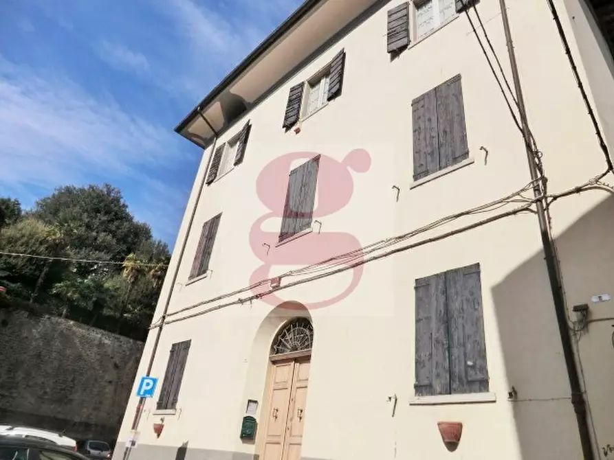 Immagine 1 di Villa in vendita  a Castrocaro Terme E Terra Del Sole