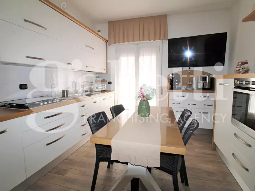Immagine 1 di Appartamento in vendita  in Via Galilei a Arzano