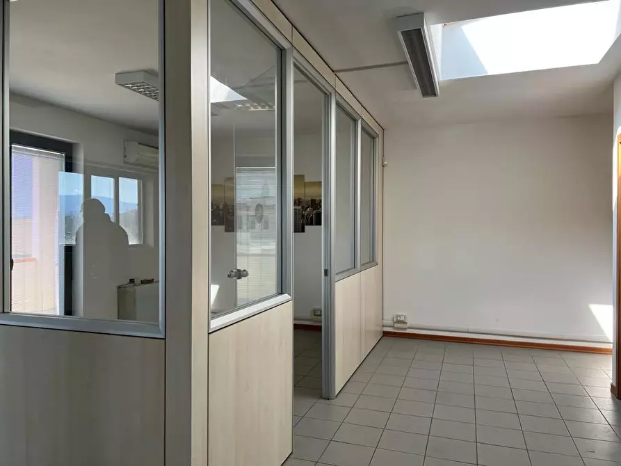 Immagine 1 di Ufficio in affitto  in Via FRATELLI LEBOLE a Arezzo
