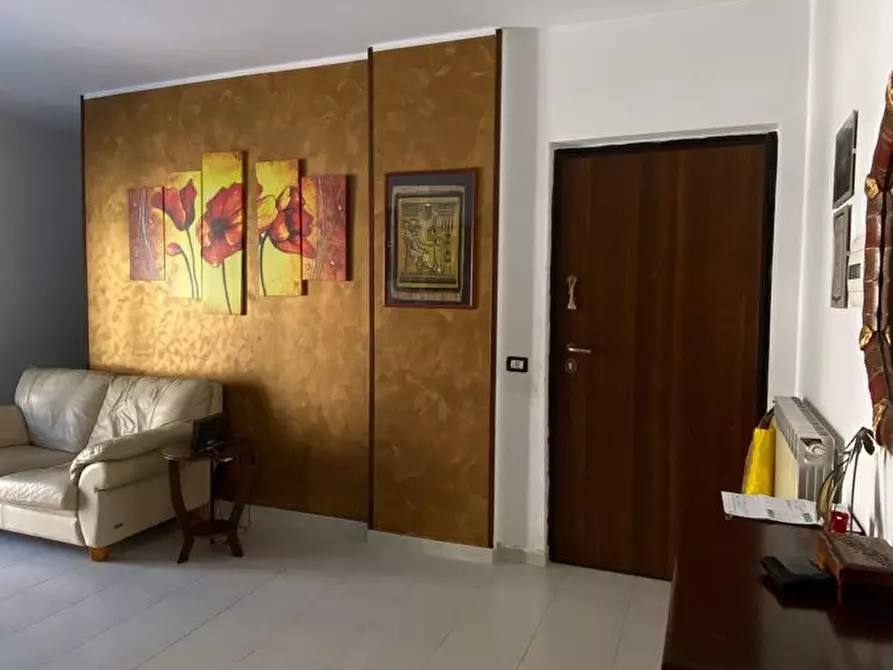 Immagine 1 di Appartamento in vendita  in Via BREZZA a Capua