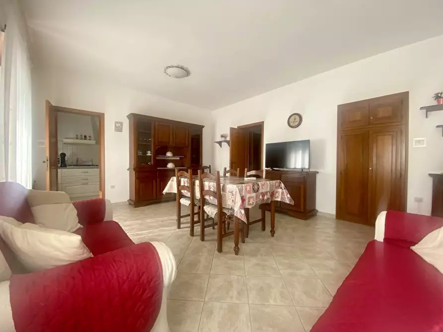 Immagine 1 di Appartamento in vendita  a Olbia
