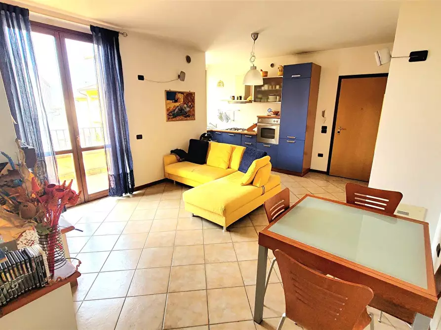 Immagine 1 di Appartamento in vendita  in via locchi a Firenze