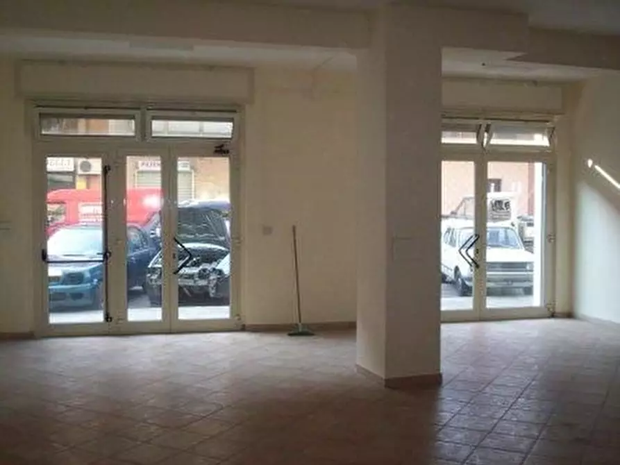 Immagine 1 di Posto auto in vendita  in VIA SAVERIO POLLICE a Foggia