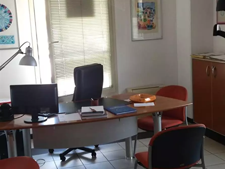 Immagine 1 di Ufficio in affitto  a La Spezia