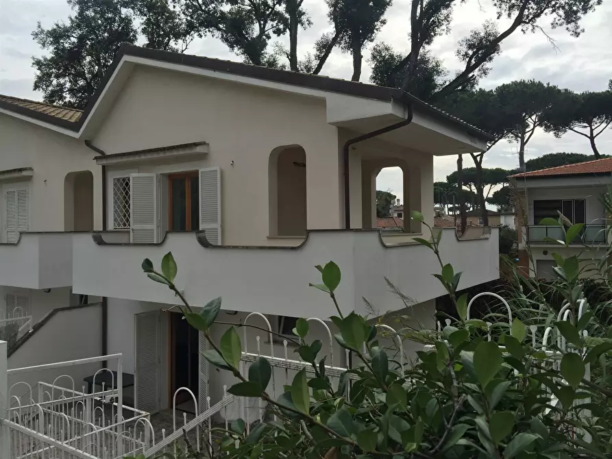 Immagine 1 di Villa in vendita  in Rio Claro a Fondi