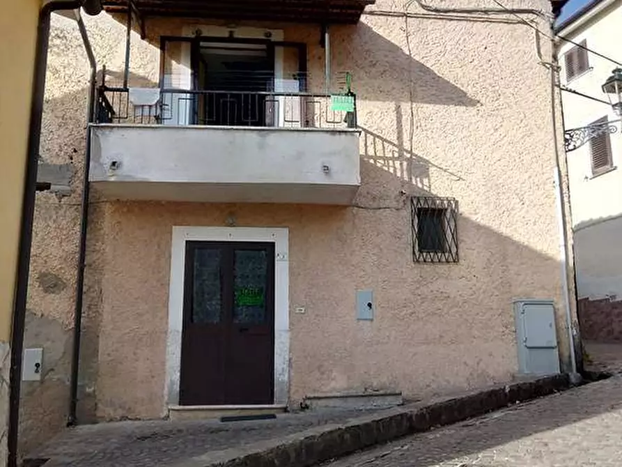 Immagine 1 di Casa indipendente in vendita  a Altilia