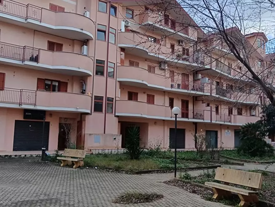 Immagine 1 di Appartamento in affitto  a Altilia