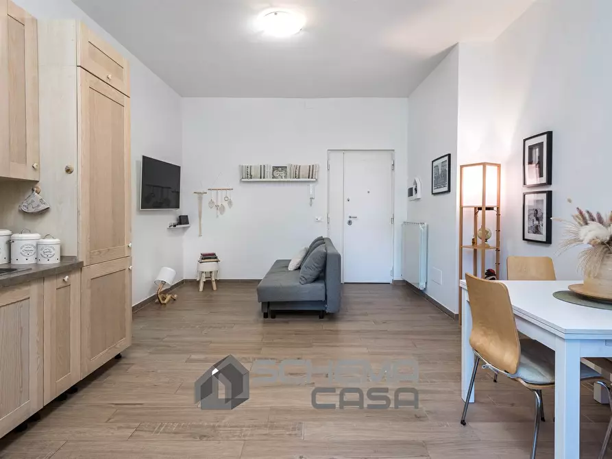 Immagine 1 di Appartamento in vendita  in Viale di Marino a Ciampino