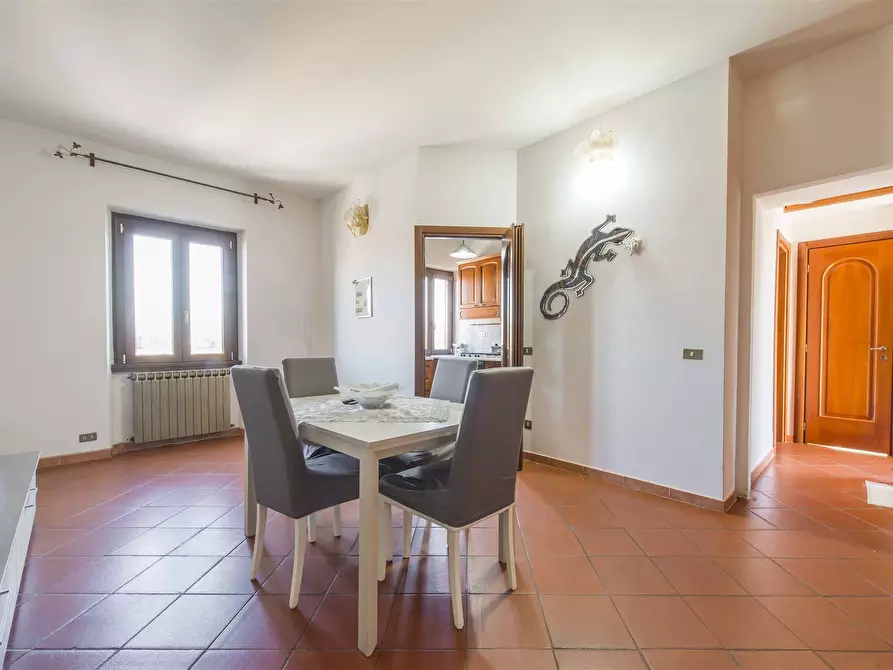 Immagine 1 di Appartamento in vendita  in Via Lucrezia Romana a Ciampino