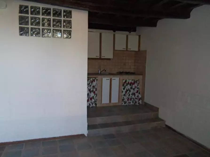 Immagine 1 di Casa indipendente in vendita  a Viterbo