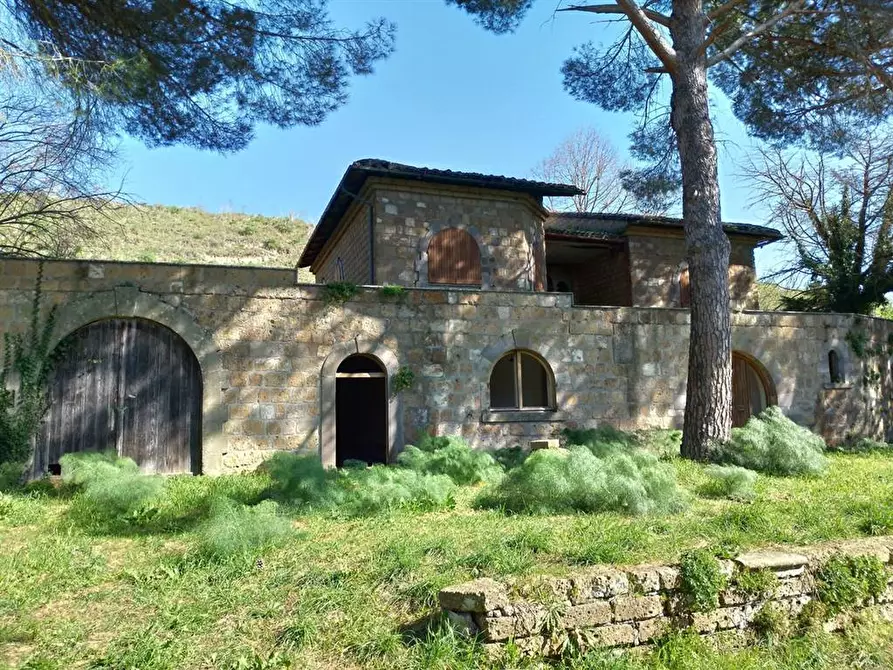 Immagine 1 di Rustico / casale in vendita  a Tuscania