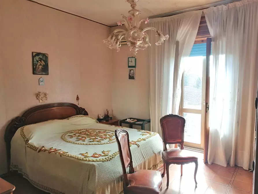 Immagine 1 di Appartamento in vendita  a Bomarzo