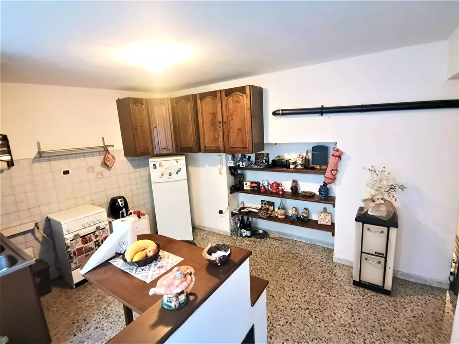 Immagine 1 di Appartamento in vendita  a Tuscania