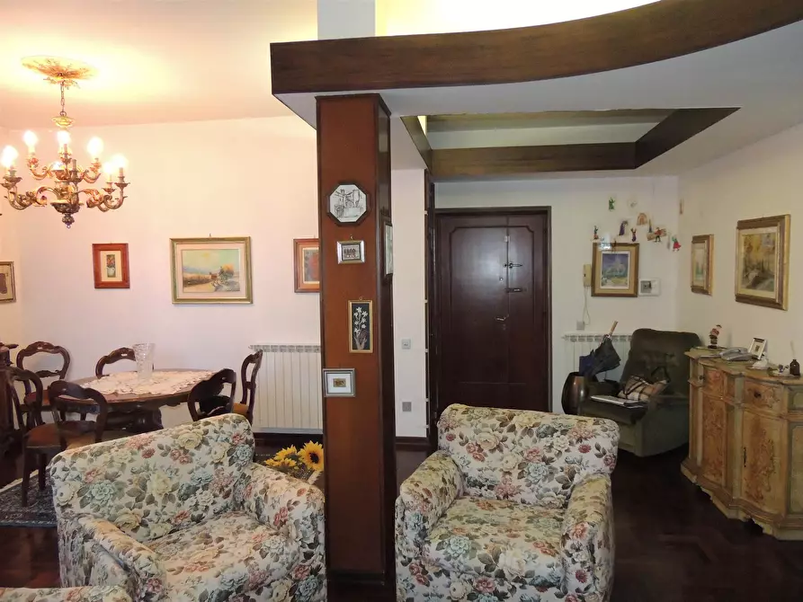 Immagine 1 di Appartamento in vendita  a Arrone