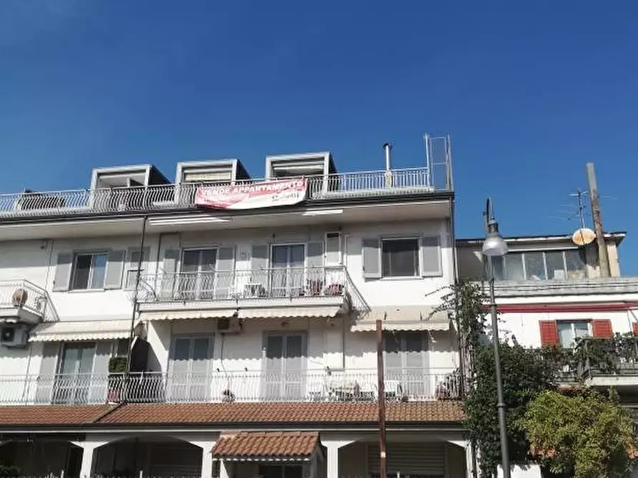 Immagine 1 di Appartamento in vendita  in via nazionale delle puglie a Camposano
