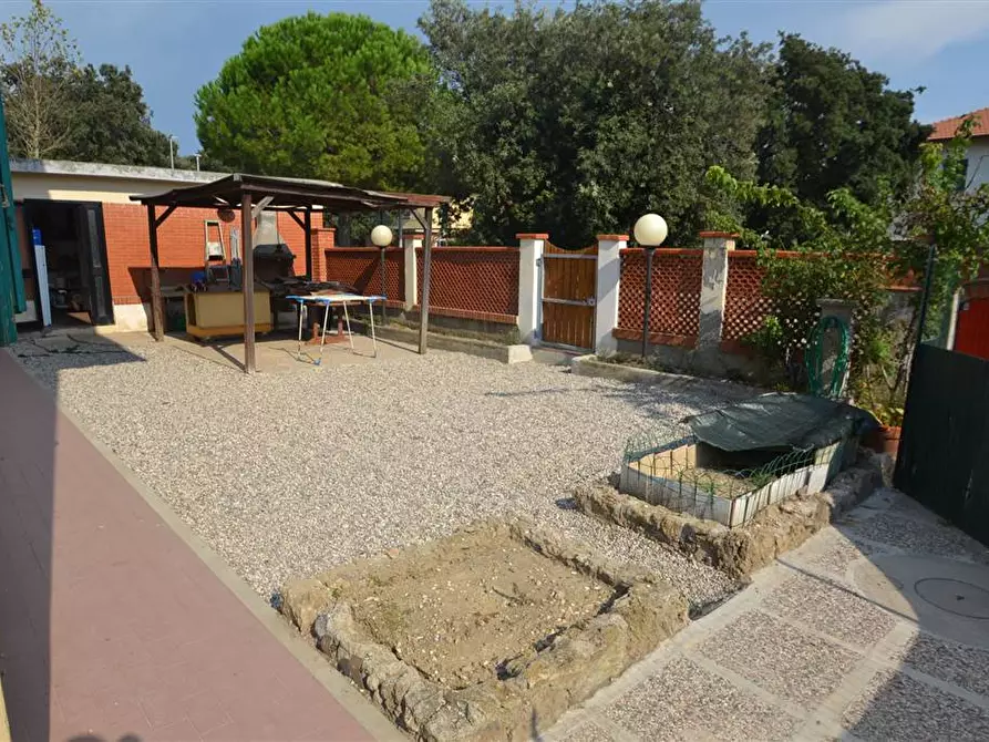 Immagine 1 di Appartamento in vendita  in via Terracini a Rosignano Marittimo