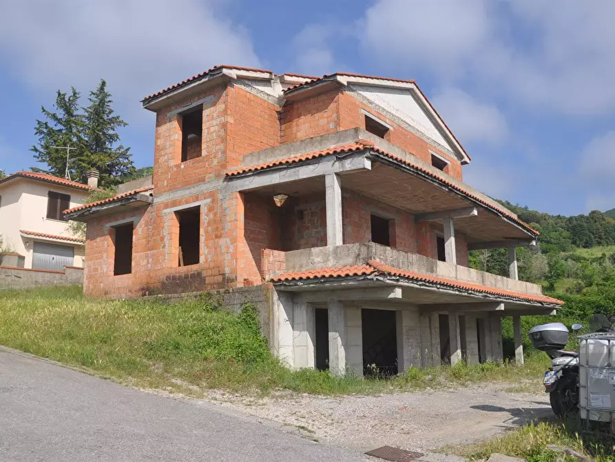 Immagine 1 di Villa in vendita  in Via Volterrana a Casale Marittimo