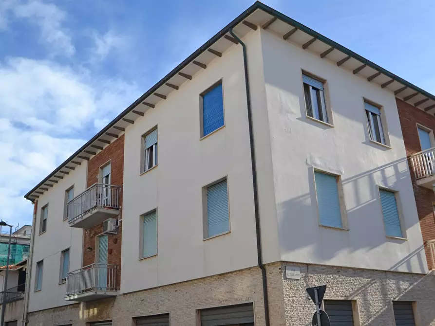 Immagine 1 di Appartamento in vendita  in via Mascagni a Rosignano Marittimo